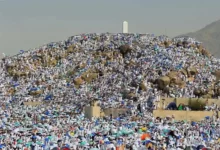 les pélerins sur le mont Arafat